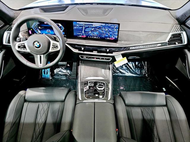 new 2025 BMW X7 car, priced at $126,515