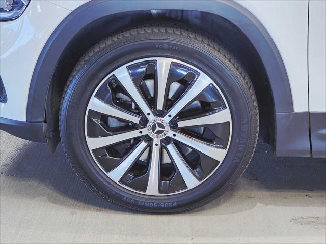 used 2022 Mercedes-Benz GLB 250 car, priced at $25,995