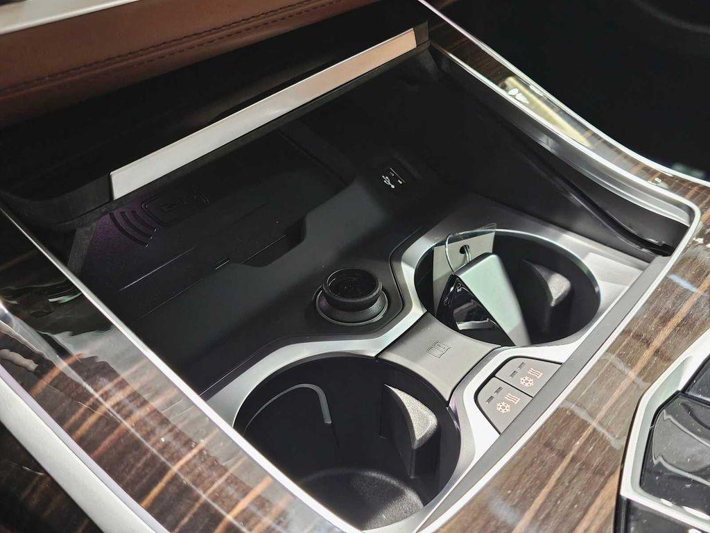 new 2026 BMW ALPINA XB7 car, priced at $164,374