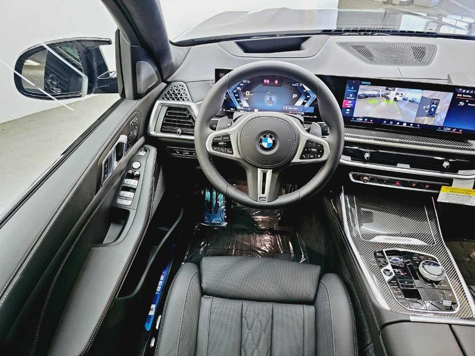 new 2025 BMW X7 car, priced at $121,550