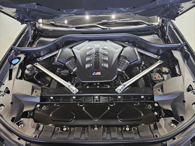new 2026 BMW X7 car, priced at $125,603