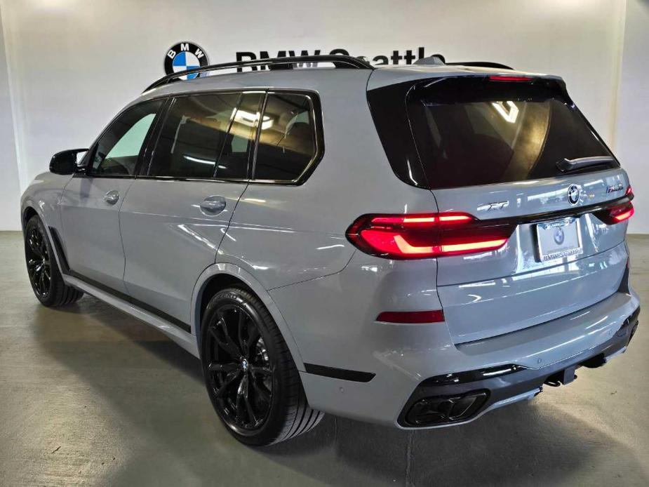 new 2025 BMW X7 car, priced at $120,400