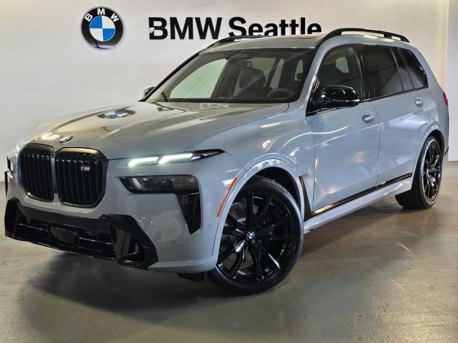 new 2025 BMW X7 car, priced at $120,400