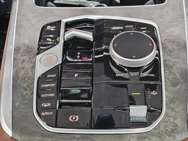 new 2026 BMW X7 car, priced at $95,754