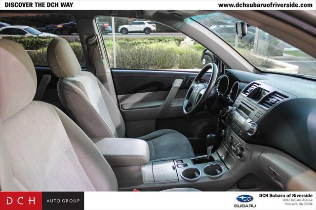 used 2012 Toyota Highlander car, priced at $10,995