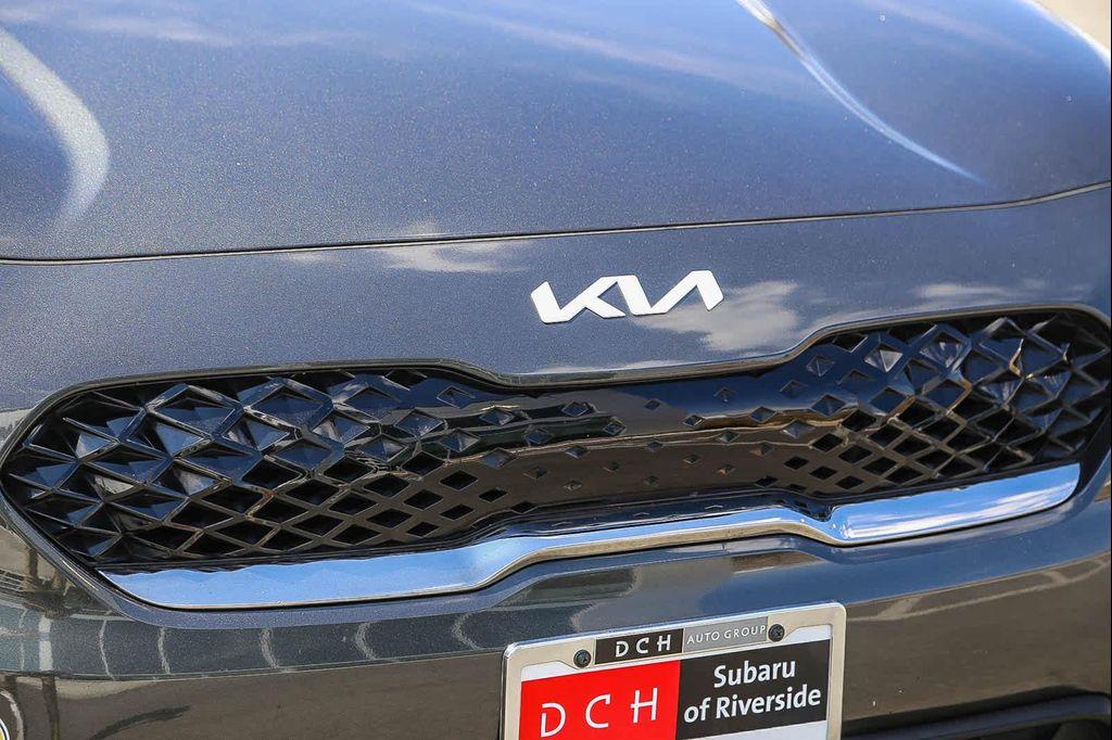 used 2022 Kia Niro Plug-In Hybrid car, priced at $20,101