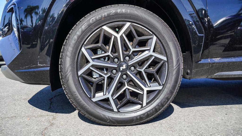 used 2024 Hyundai TUCSON Hybrid car, priced at $23,527