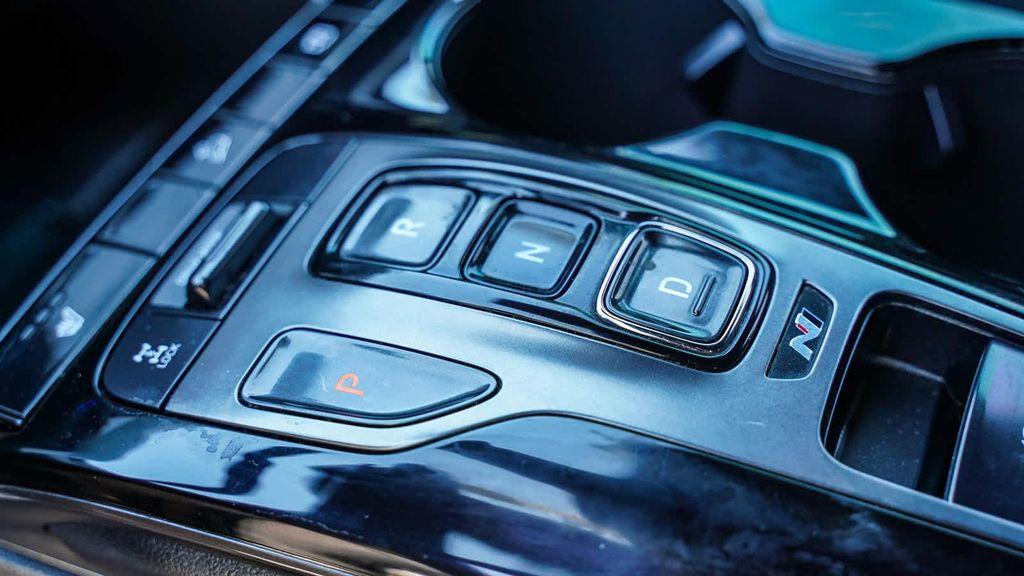 used 2024 Hyundai TUCSON Hybrid car, priced at $23,527