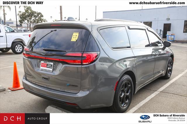 used 2021 Chrysler Pacifica Hybrid car, priced at $29,361