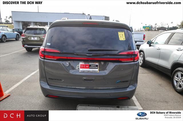 used 2021 Chrysler Pacifica Hybrid car, priced at $29,361