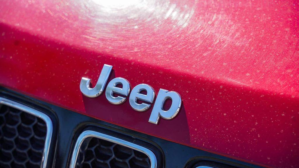 used 2019 Jeep Compass car, priced at $13,497