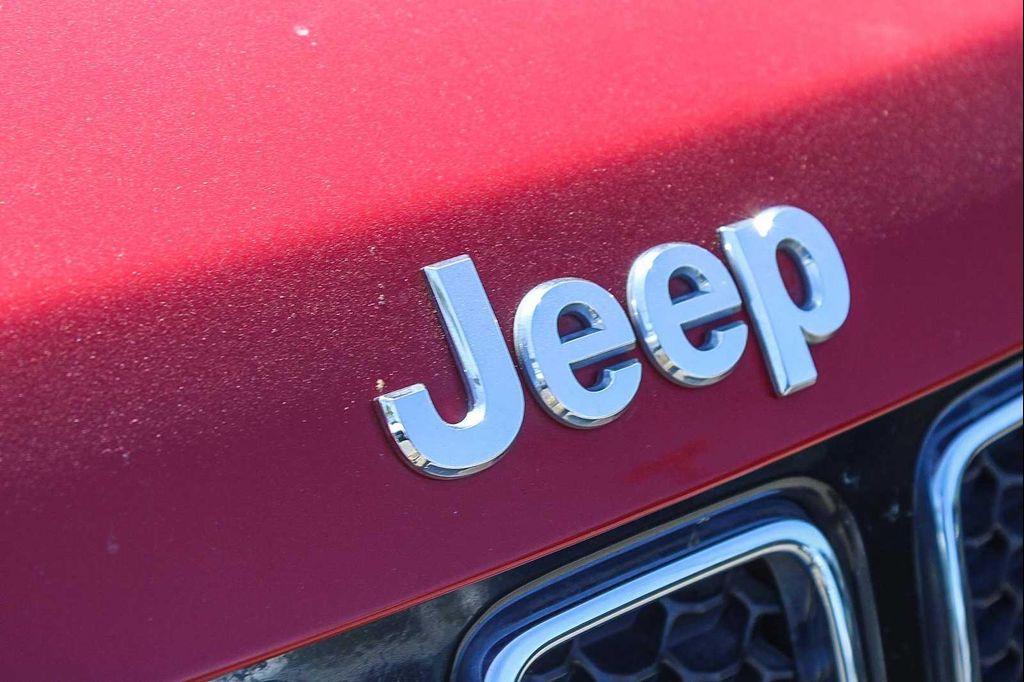 used 2019 Jeep Compass car, priced at $15,555