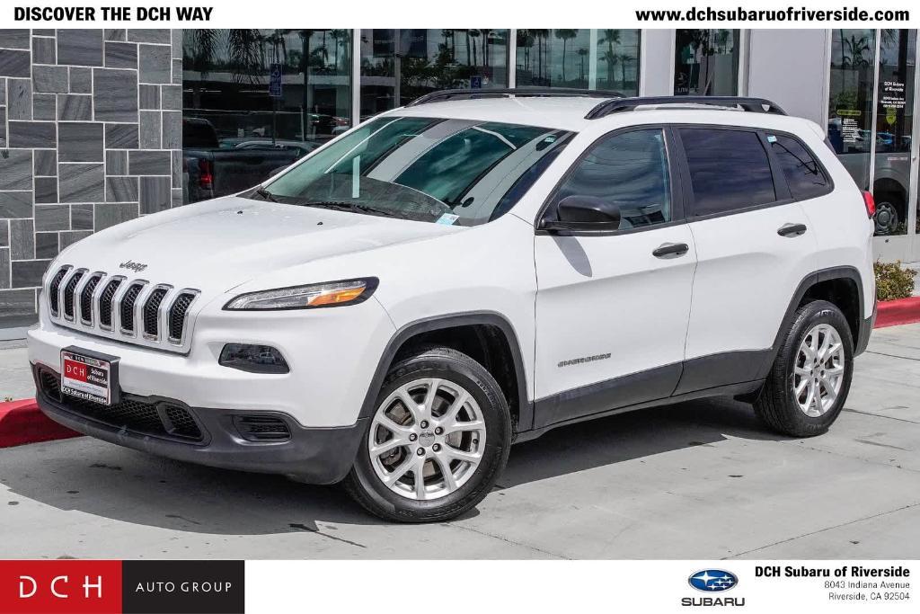 used 2015 Jeep Cherokee car, priced at $10,899