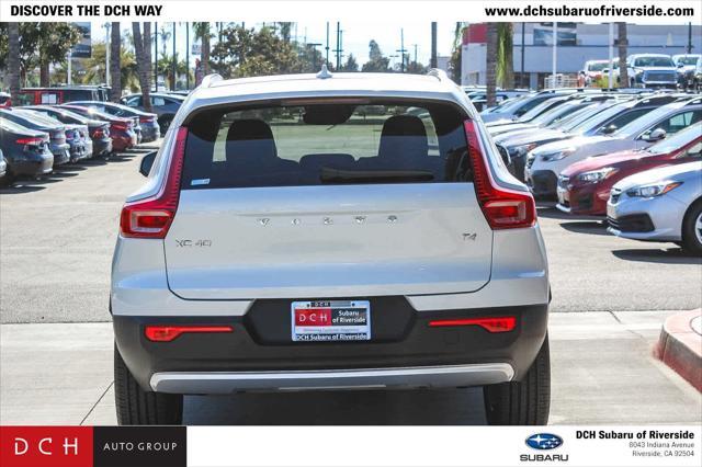 used 2022 Volvo XC40 car, priced at $21,992