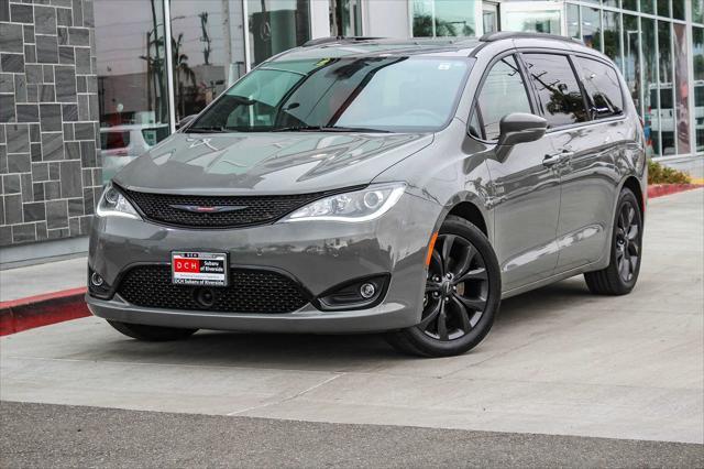 used 2020 Chrysler Pacifica car, priced at $20,251