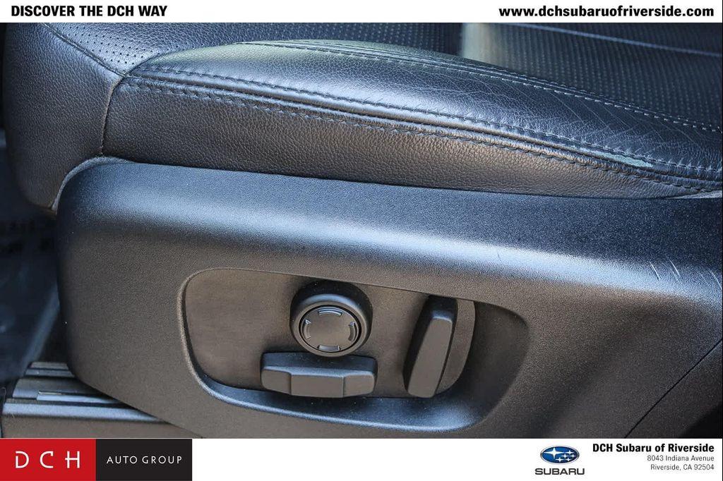 used 2018 Land Rover Discovery car, priced at $19,999