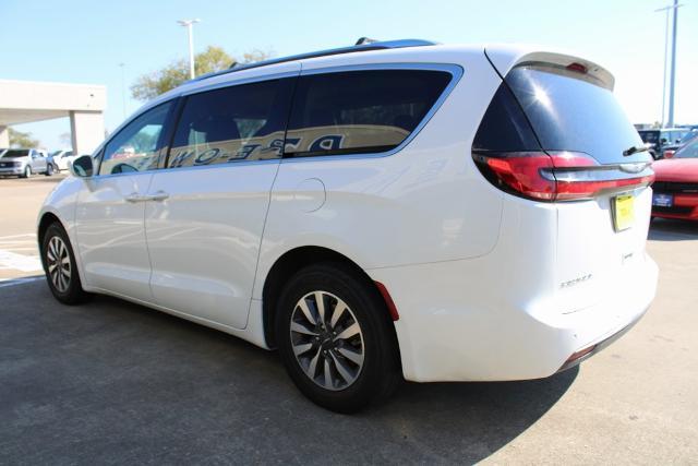 used 2021 Chrysler Pacifica car, priced at $17,788