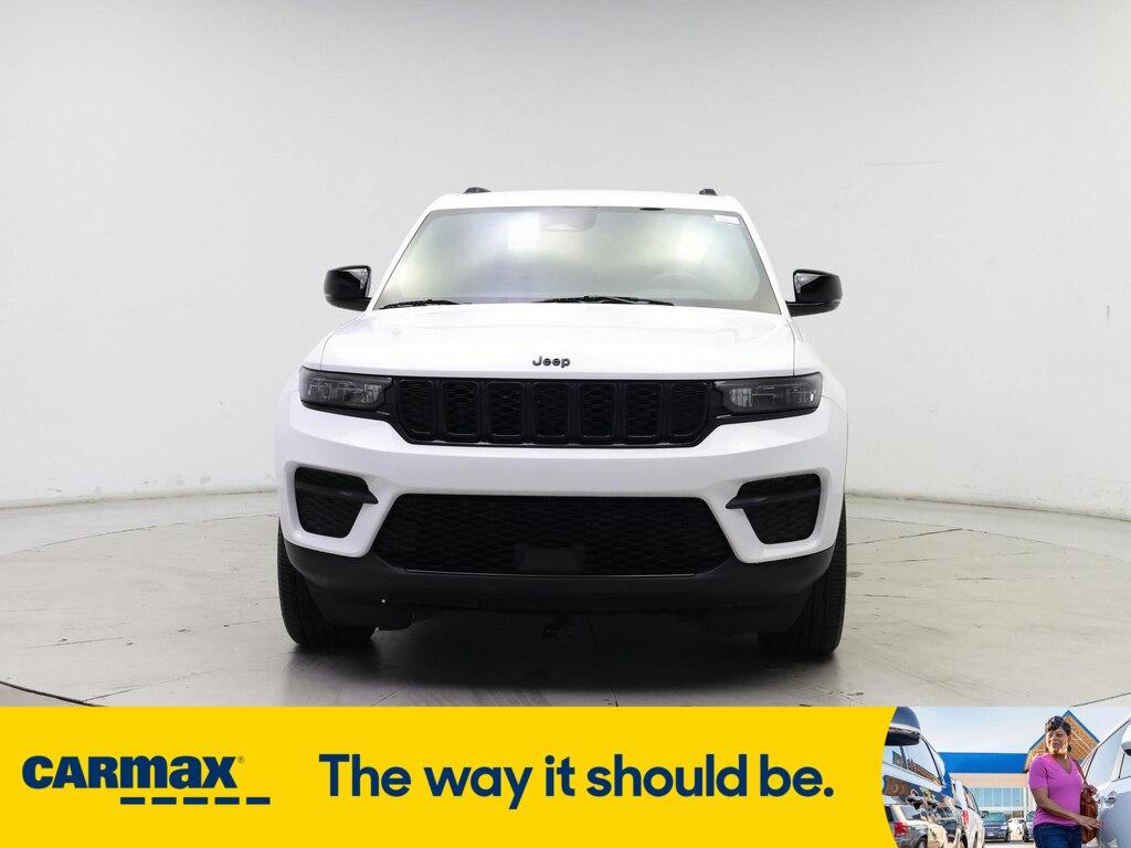 used 2022 Jeep Grand Cherokee car, priced at $34,998