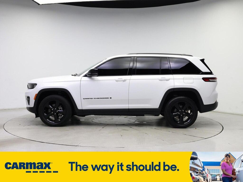 used 2022 Jeep Grand Cherokee car, priced at $34,998