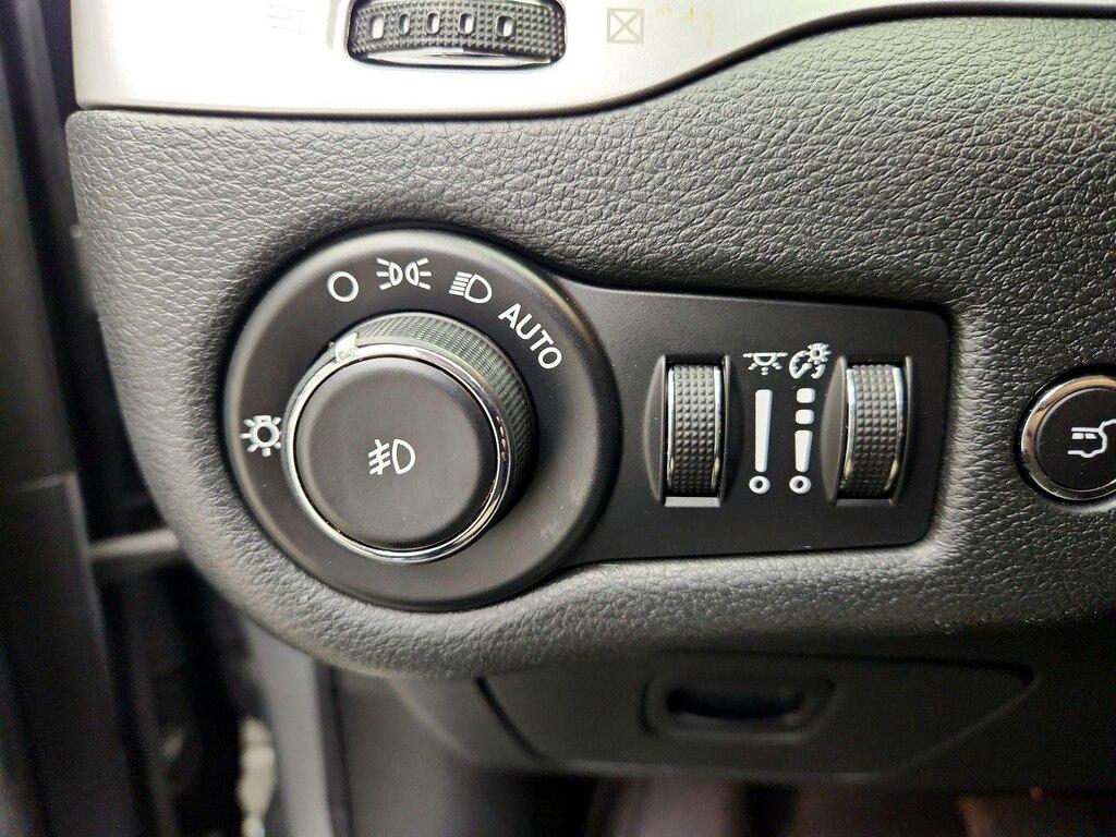 used 2015 Jeep Cherokee car, priced at $14,599