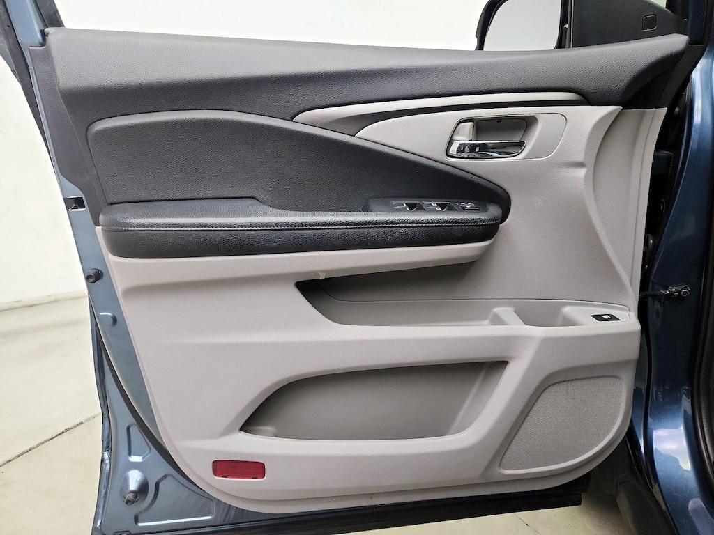 used 2020 Honda Pilot car, priced at $25,998