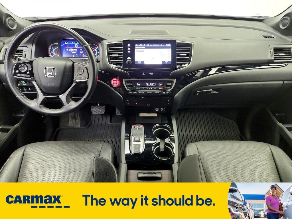 used 2022 Honda Pilot car, priced at $35,998