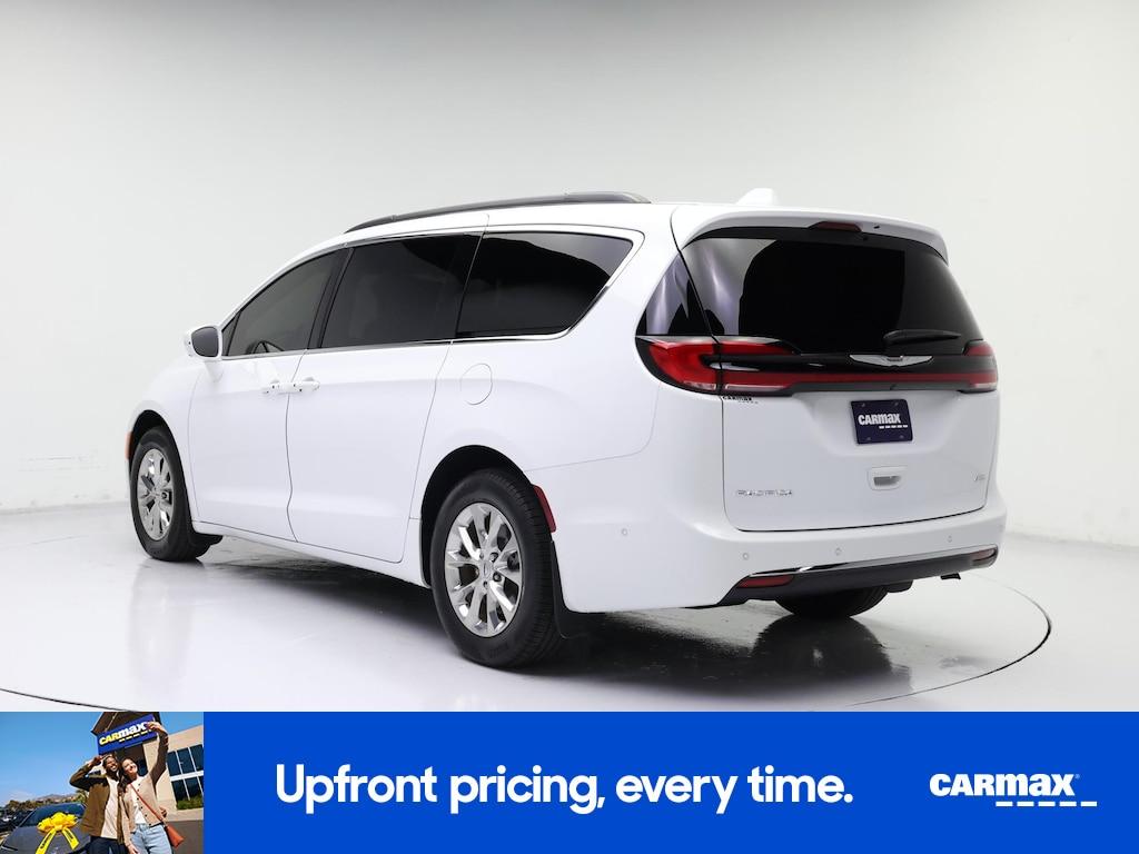 used 2022 Chrysler Pacifica car, priced at $34,998