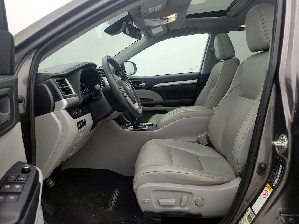 used 2019 Toyota Highlander car, priced at $24,998