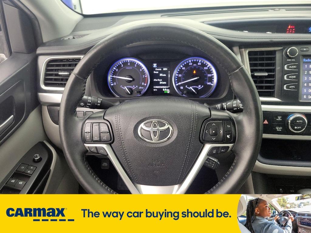 used 2019 Toyota Highlander car, priced at $24,998