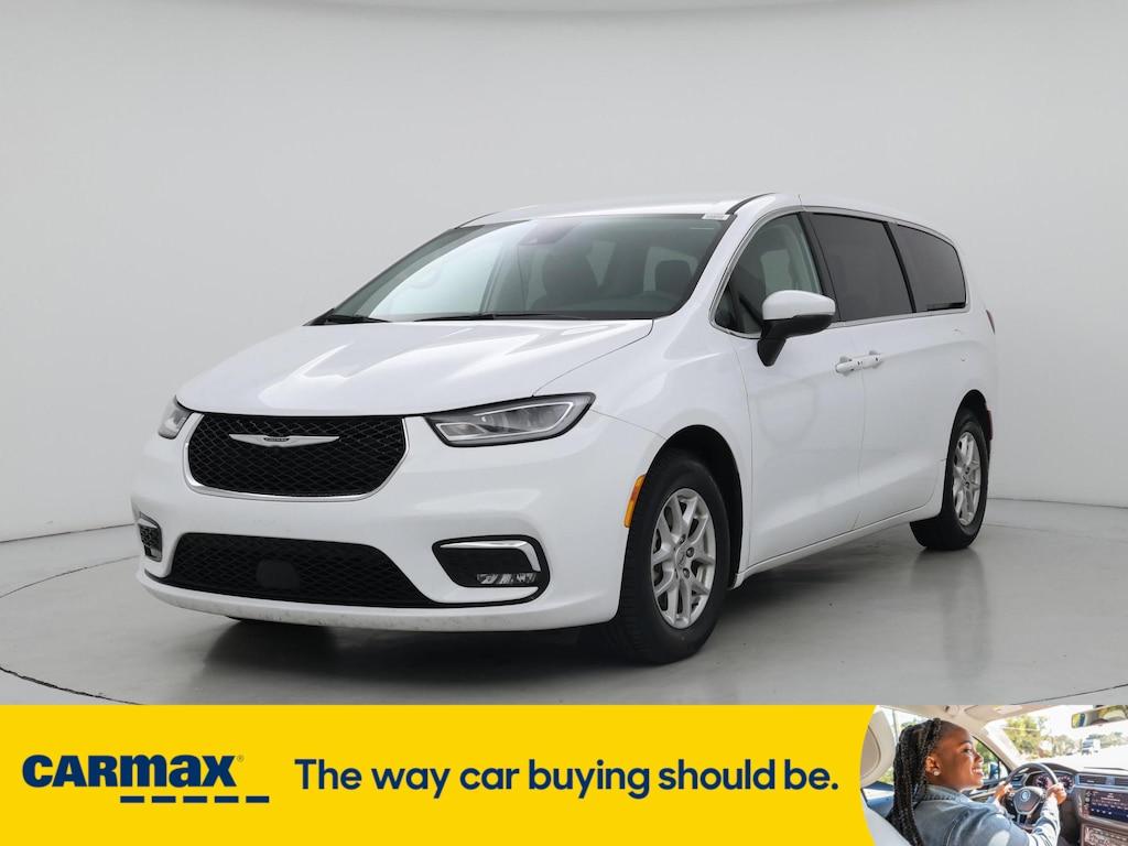 used 2023 Chrysler Pacifica car, priced at $26,998
