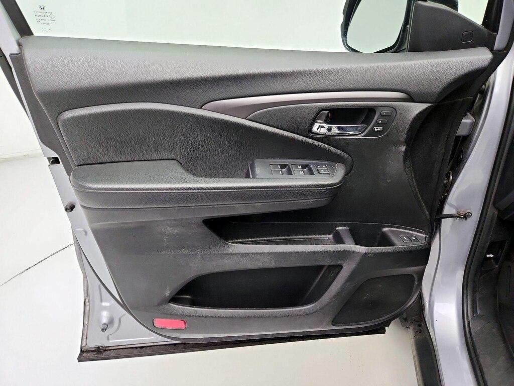 used 2021 Honda Passport car, priced at $18,998