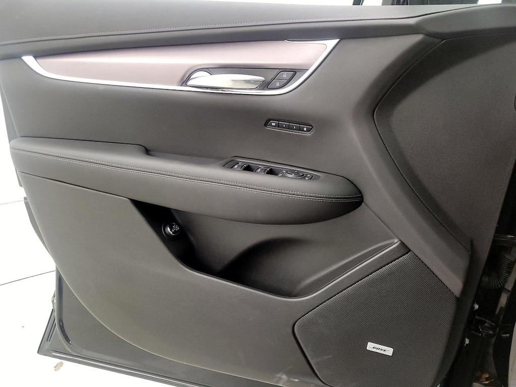 used 2022 Cadillac XT6 car, priced at $34,998