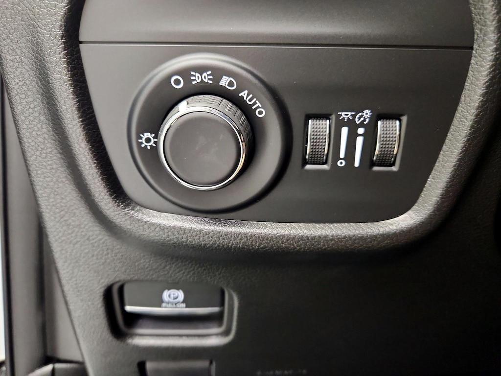 used 2025 Jeep Grand Cherokee car, priced at $33,998