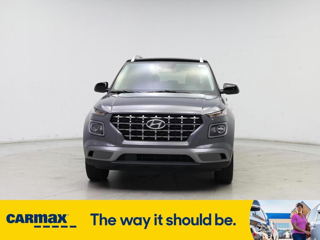 used 2022 Hyundai Venue car, priced at $19,998