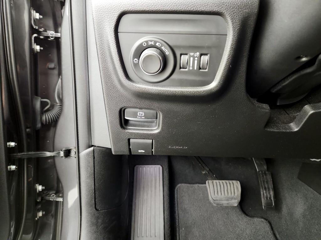 used 2022 Jeep Grand Cherokee car, priced at $28,998