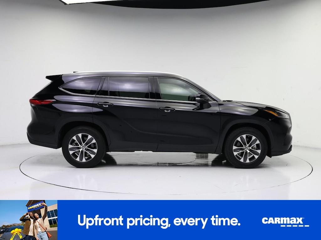 used 2021 Toyota Highlander car, priced at $29,998