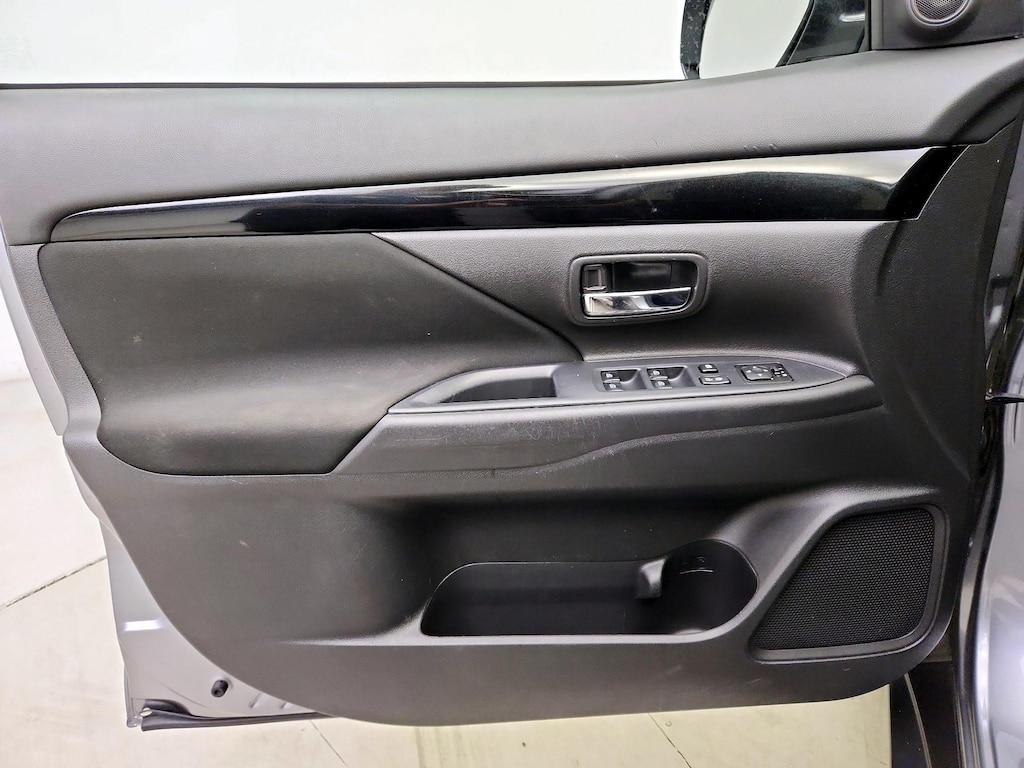 used 2020 Mitsubishi Outlander car, priced at $17,998