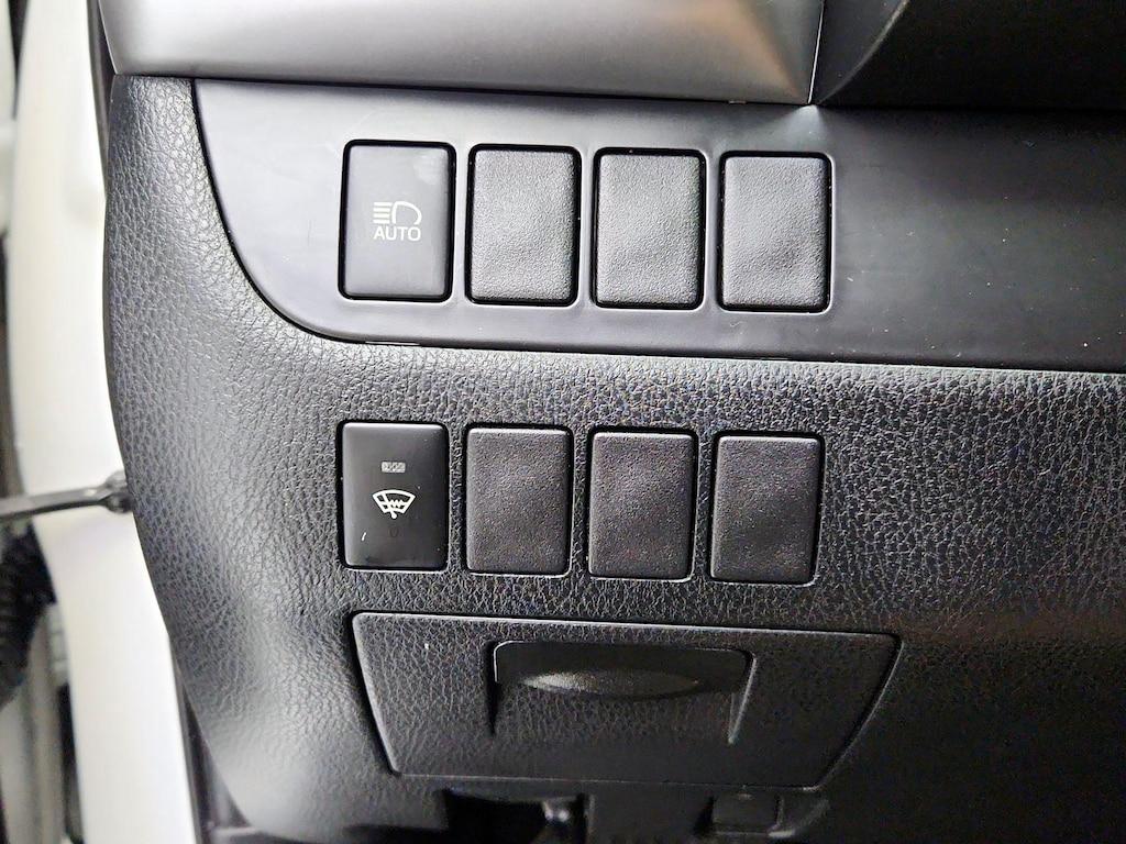 used 2019 Toyota Highlander car, priced at $24,998