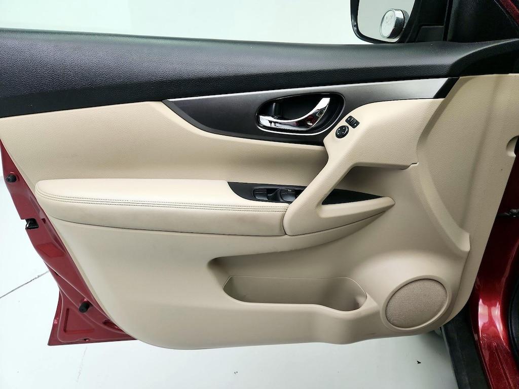 used 2016 Nissan Rogue car, priced at $13,998