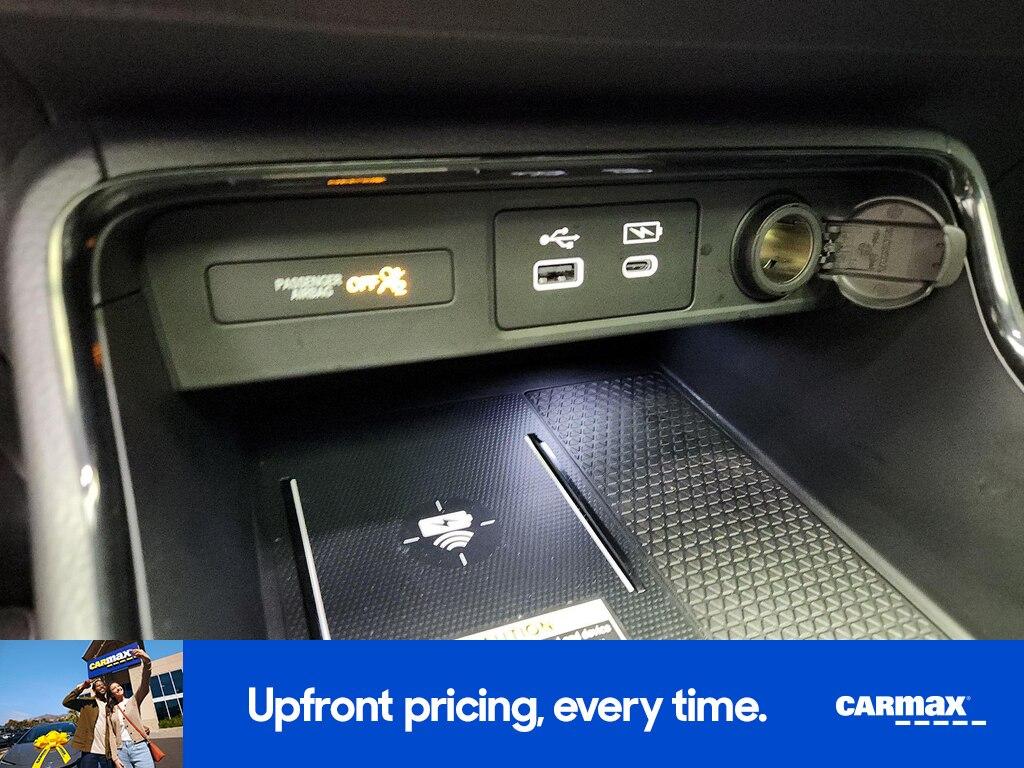 used 2025 Honda CR-V Hybrid car, priced at $35,998