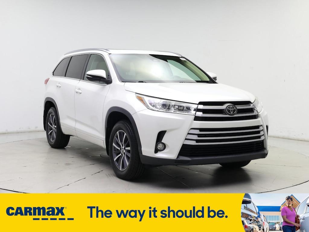 used 2017 Toyota Highlander car, priced at $27,998