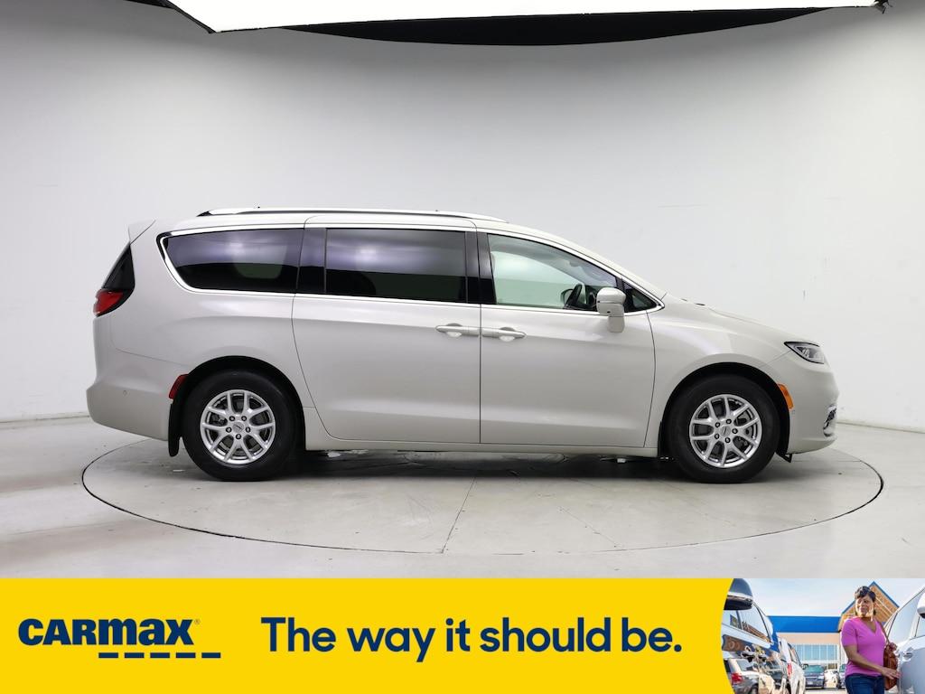 used 2021 Chrysler Pacifica car, priced at $28,998