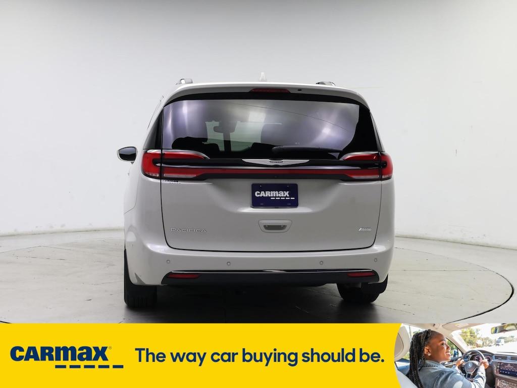 used 2021 Chrysler Pacifica car, priced at $28,998