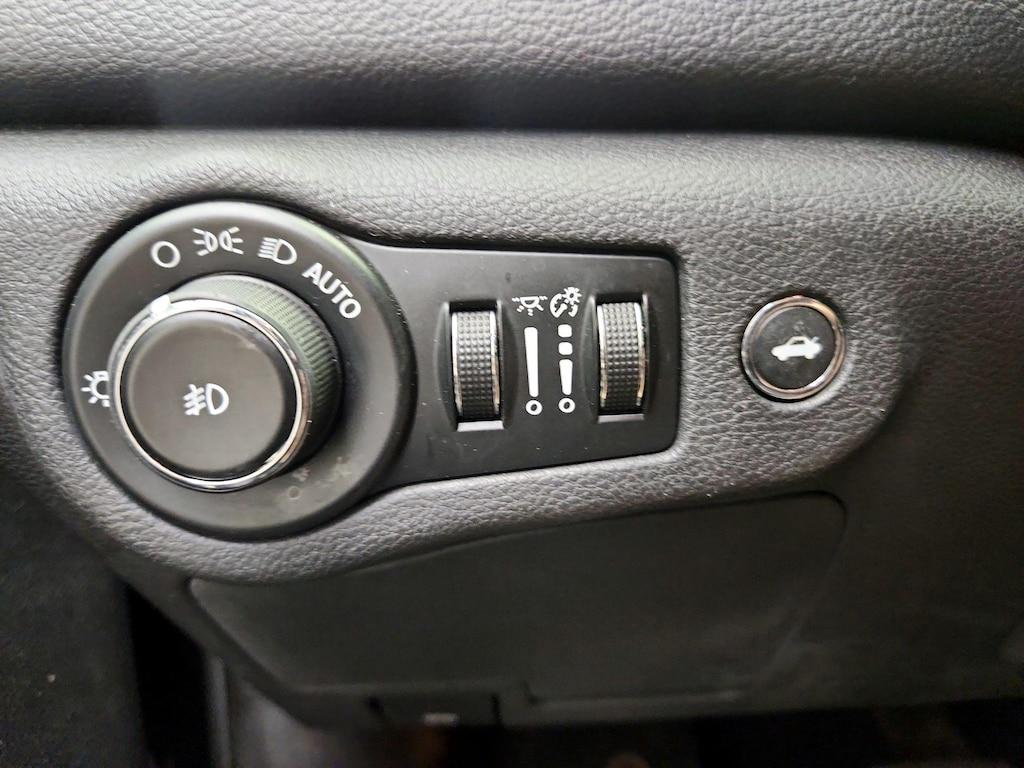 used 2015 Chrysler 200 car, priced at $11,599