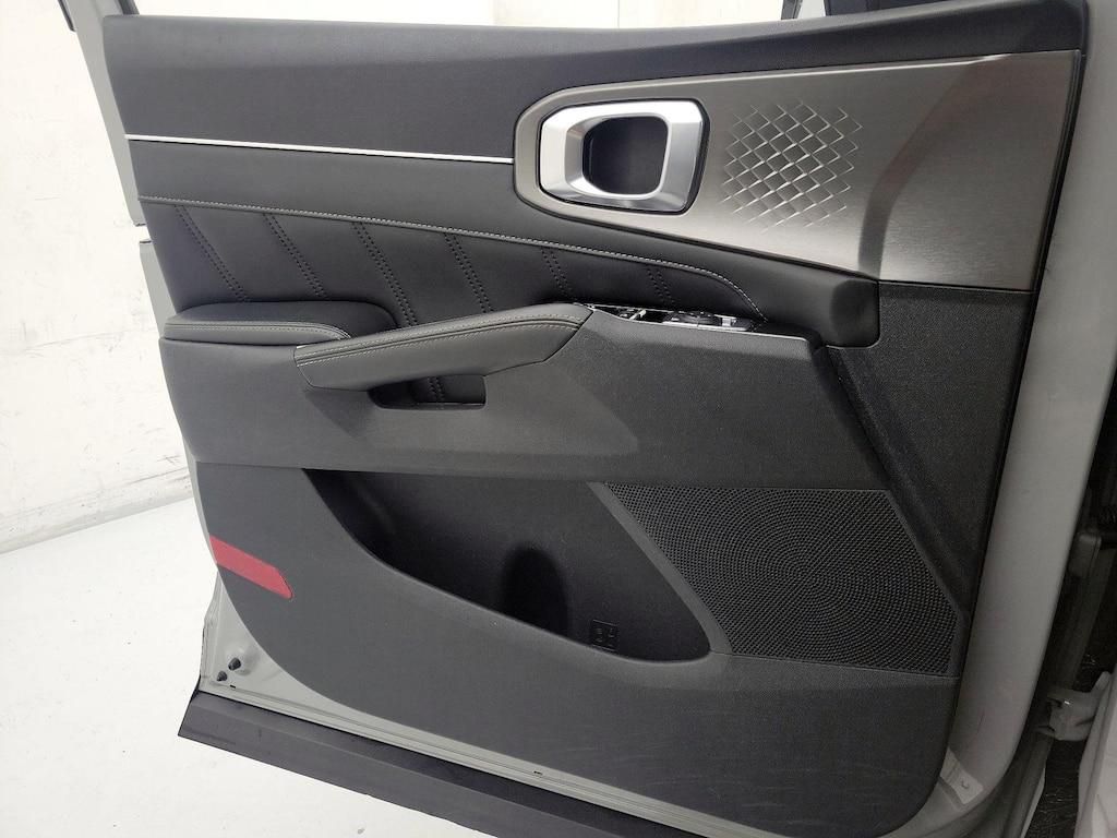 used 2022 Kia Sorento car, priced at $27,998