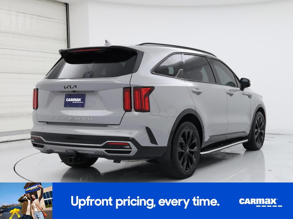 used 2022 Kia Sorento car, priced at $27,998