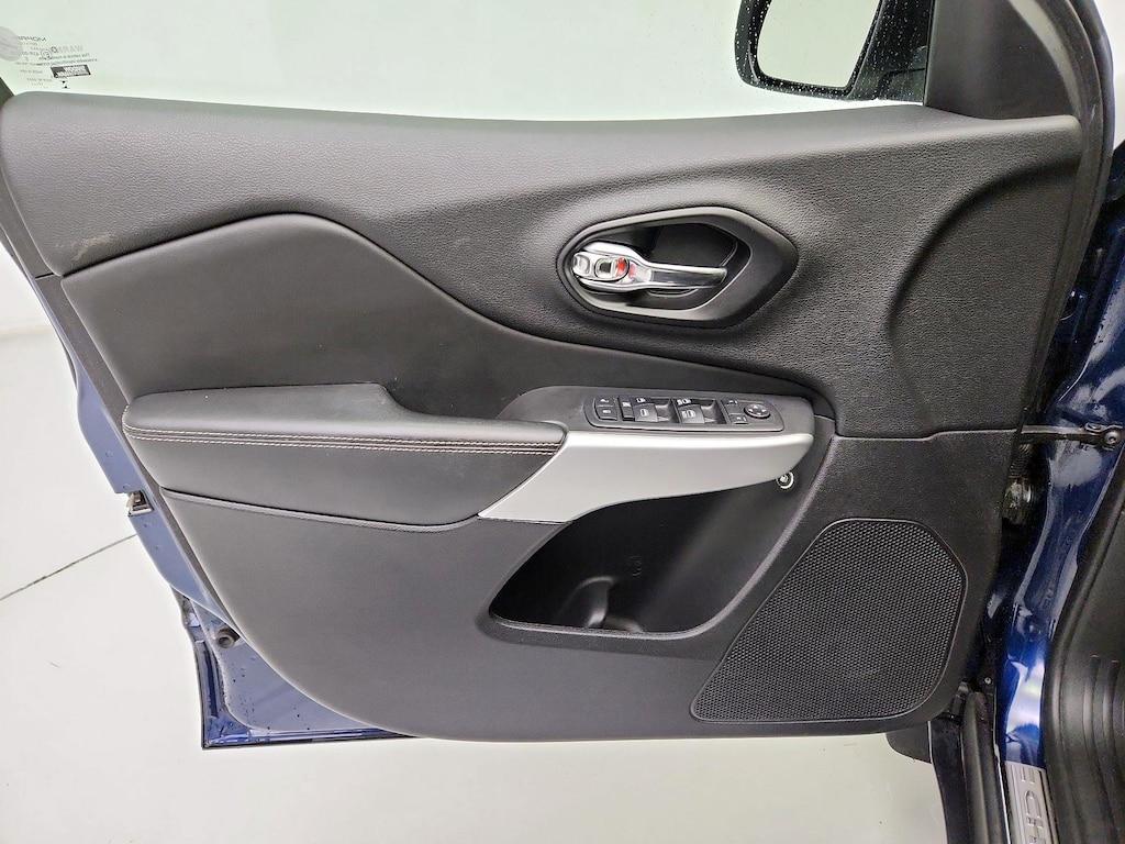 used 2018 Jeep Cherokee car, priced at $15,998