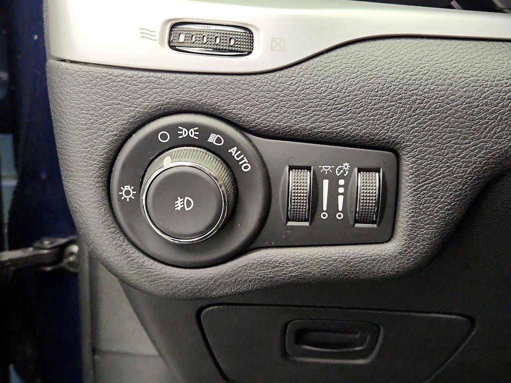 used 2018 Jeep Cherokee car, priced at $15,998