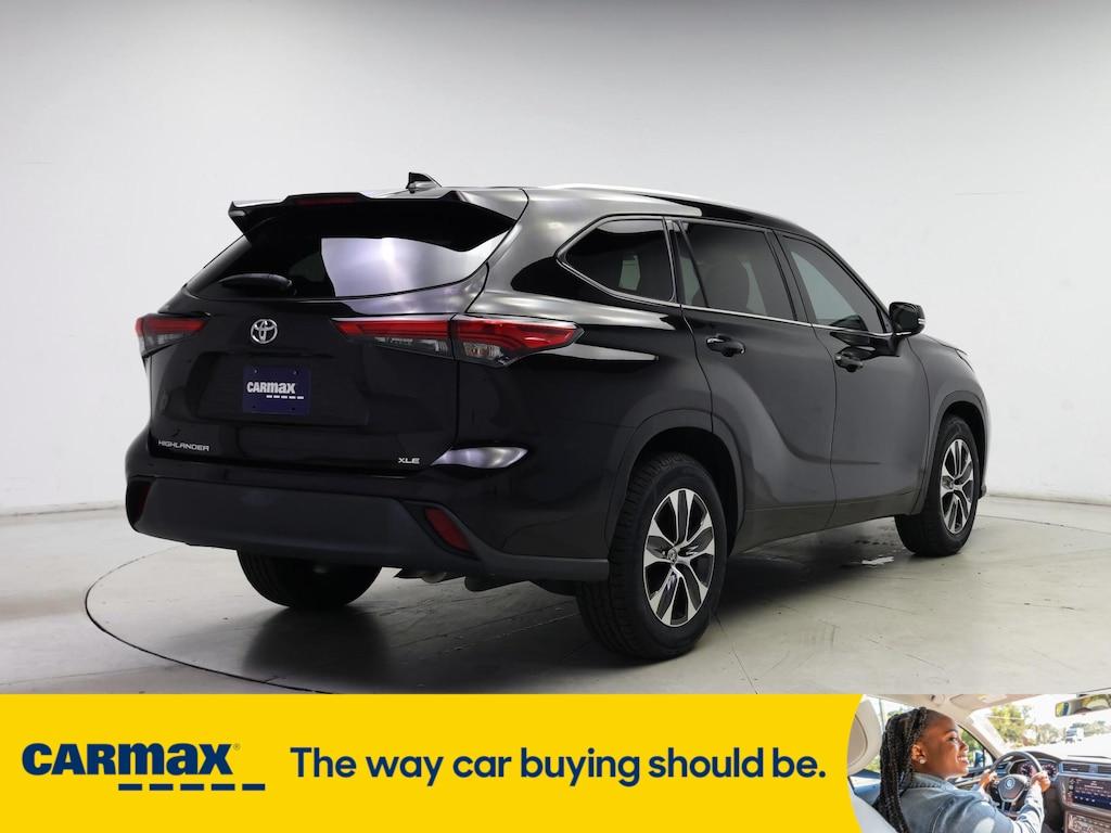 used 2022 Toyota Highlander car, priced at $37,998
