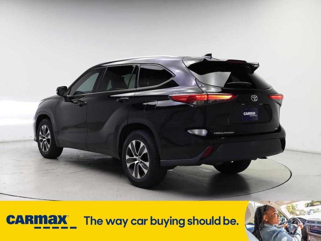 used 2022 Toyota Highlander car, priced at $37,998